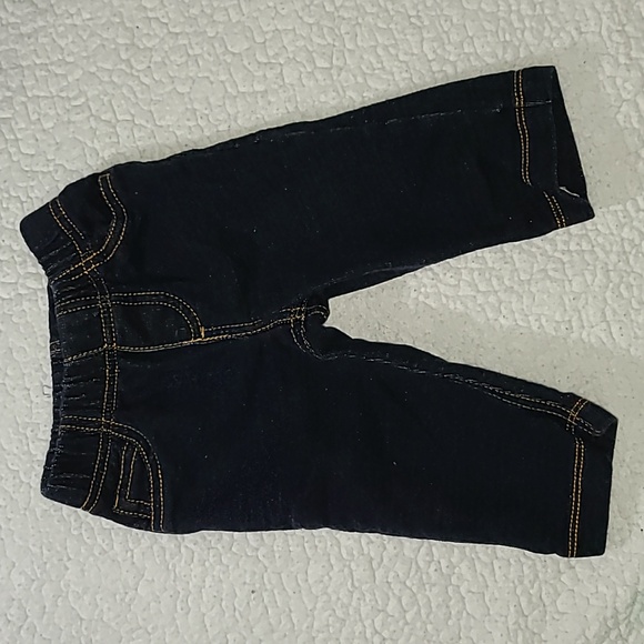 (Pre-loved) Carter's Matching set - Picture 4 of 5